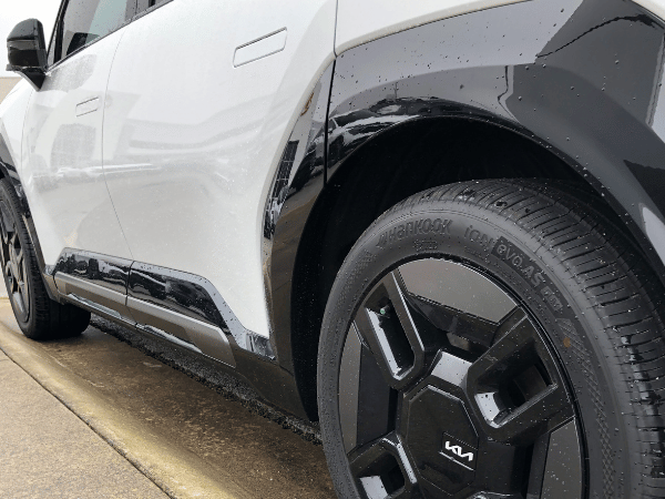 Side view of EV9 in Sherwood, AR