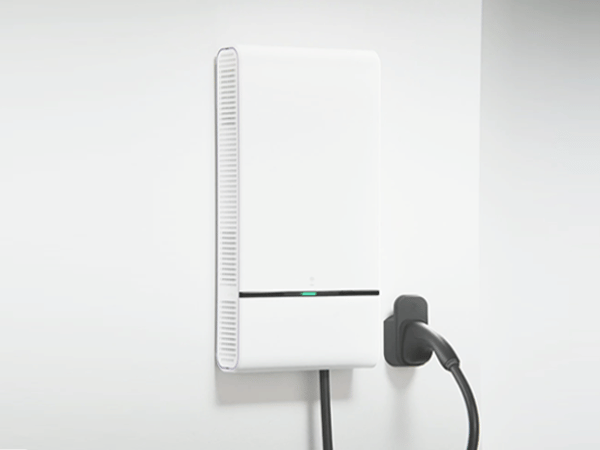 White Wallbox Quasar 2