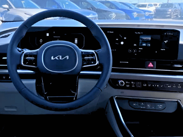 Inside of the Kia Carnival at Crain Kia of Sherwood