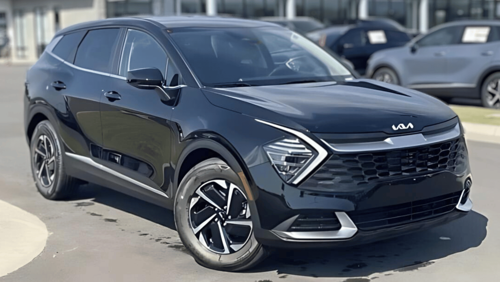 Black 2025 Kia Sportage Hybrid Front View