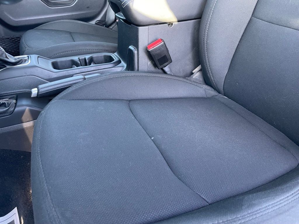 2021 Jeep Wrangler Unlimited Sahara - APPLE CARPLAY / HARD TOP