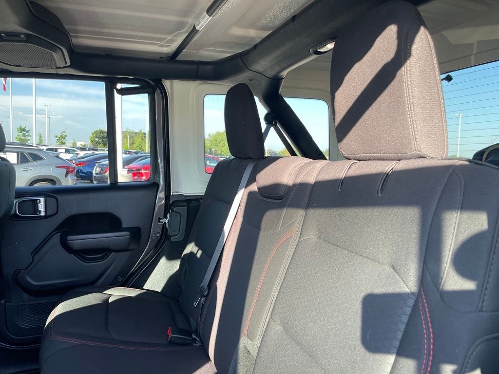 2023 Jeep Wrangler Rubicon - APPLE CARPLAY / NAVIGATION