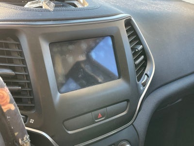 2019 Jeep Cherokee Latitude Plus - ONE OWNER / KEYLESS ENTRY