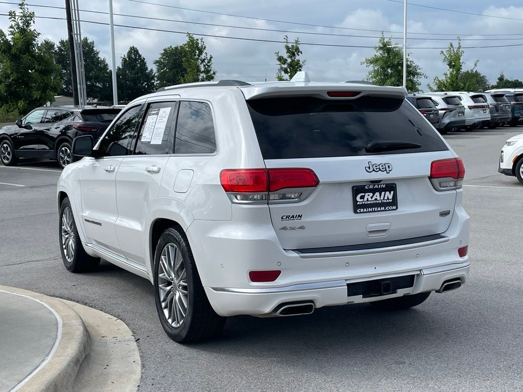 2017 Jeep Grand Cherokee Summit - REAR ENTERTAINMENT / PANORAMIC SUNROOF