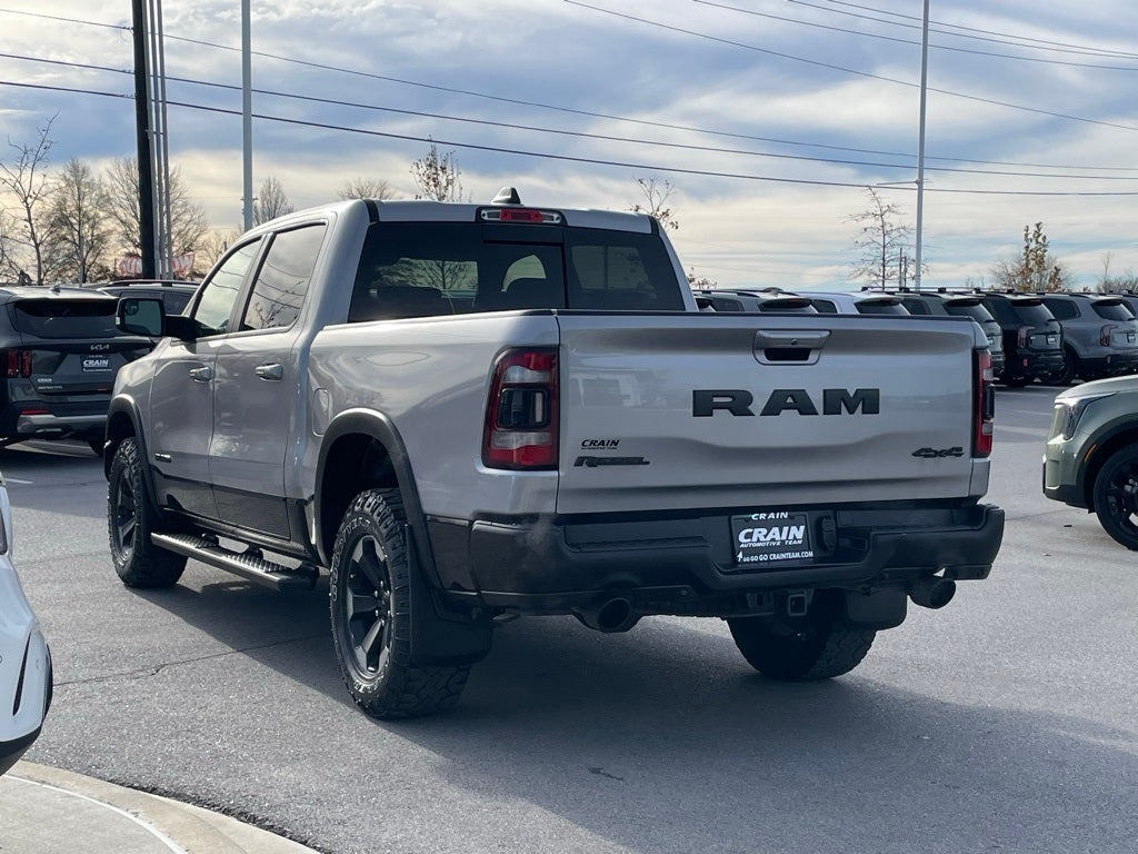 2019 RAM 1500 Rebel - RED INTERIOR ACCENTS / LEATHER BUCKET SEATS