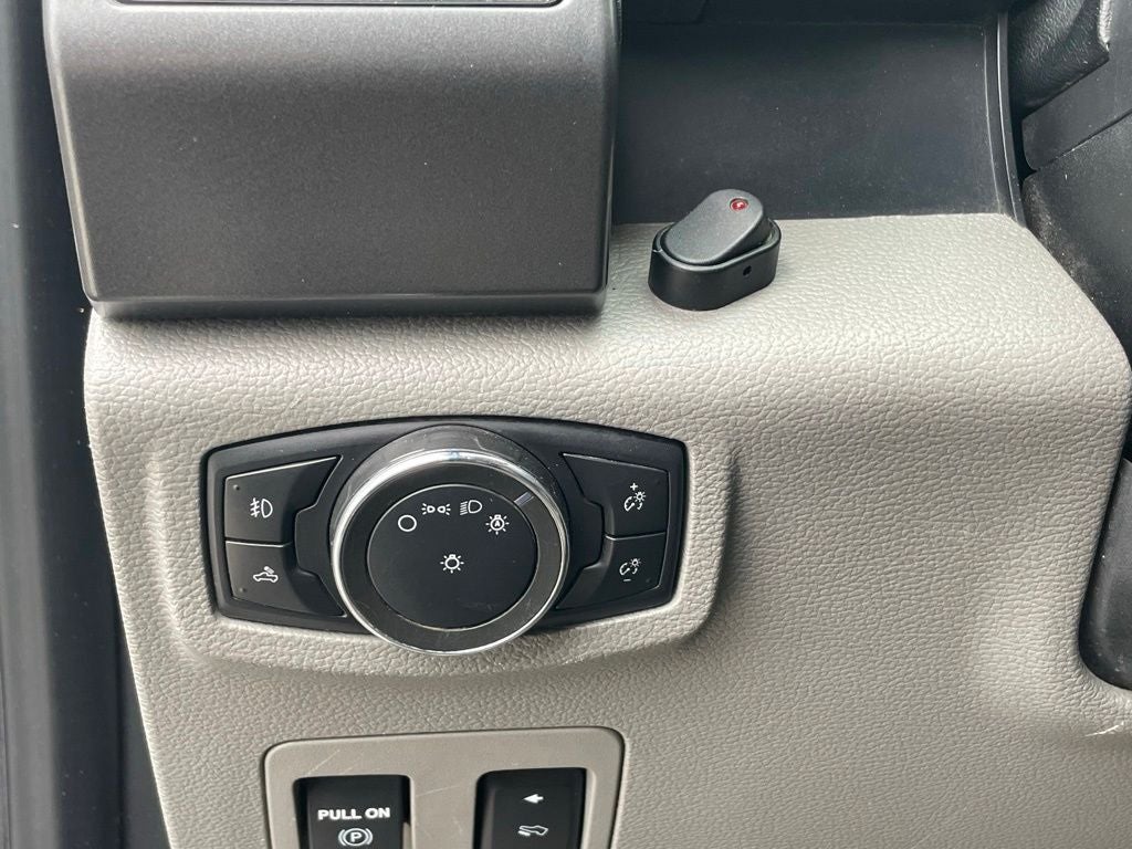 2020 Ford F-150 - 5.0 V8 / FX4 OFF-ROAD PKG