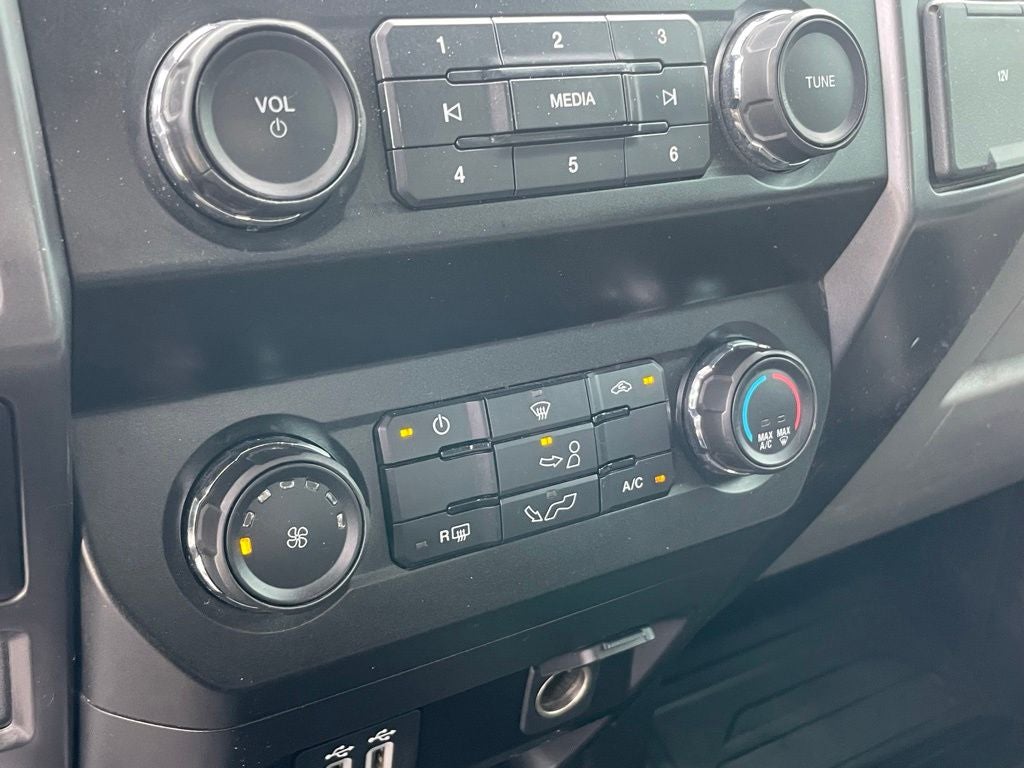 2020 Ford F-150 - 5.0 V8 / FX4 OFF-ROAD PKG