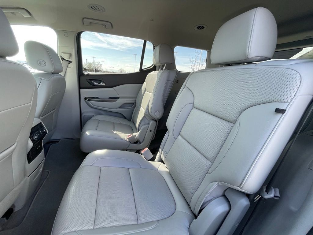 2022 GMC Acadia SLT - MEMORY SEATS / BLIND ZONE ALERT