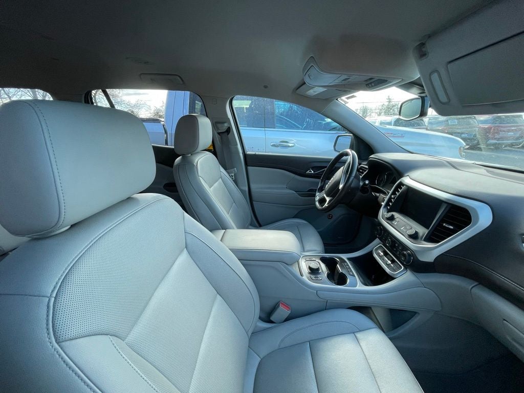 2020 GMC Acadia SLT - ONE OWNER