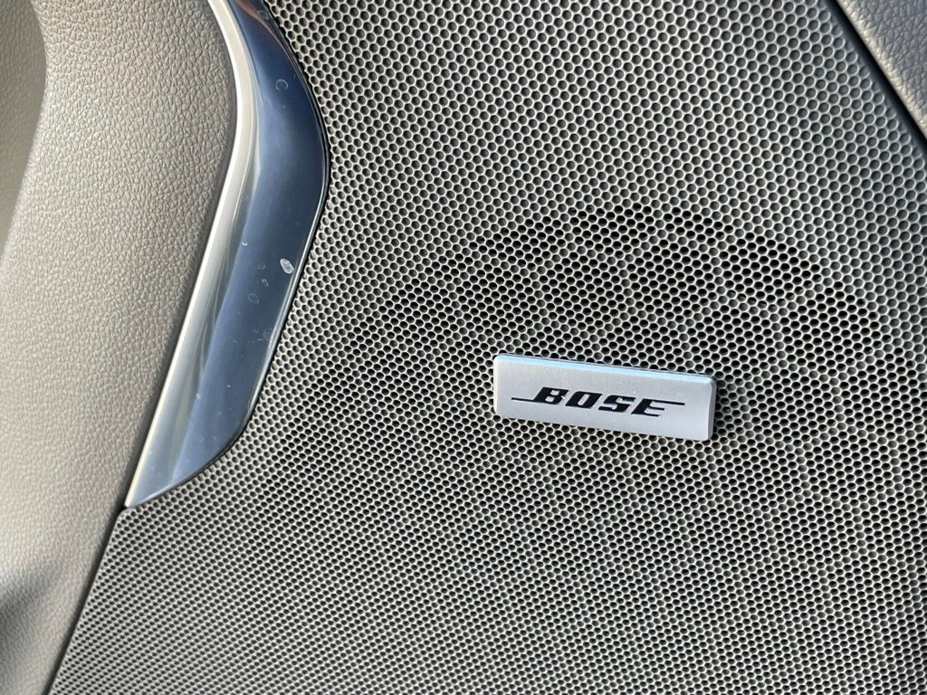 2023 GMC Yukon SLT - DUAL-PANE SUNROOF / HD SURROUND VISION