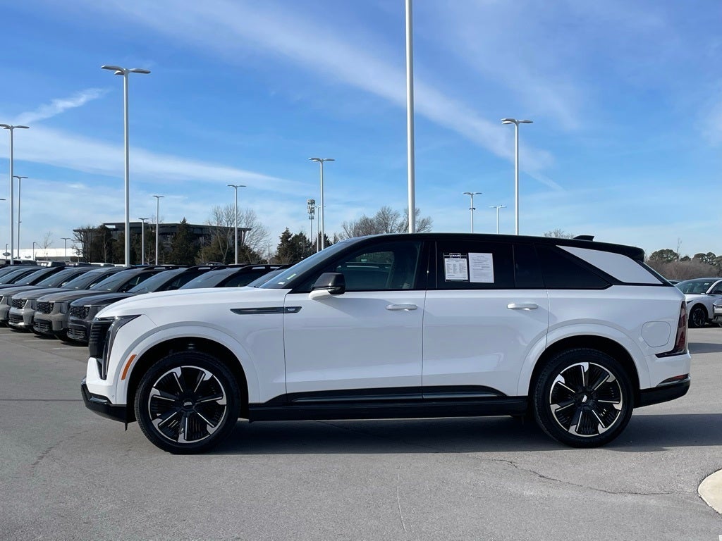 2025 Cadillac ESCALADE IQ Sport 1 - BLUECRUISE / 450 MILES PER CHARGE