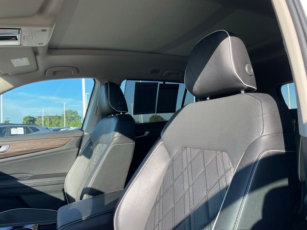 2025 Volkswagen Atlas 2.0T SEL Premium R-Line - PANORAMIC MOONROOF / VIENNA LEATHER SEATING