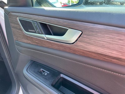 2025 Volkswagen Atlas 2.0T SEL Premium R-Line - PANORAMIC MOONROOF / VIENNA LEATHER SEATING