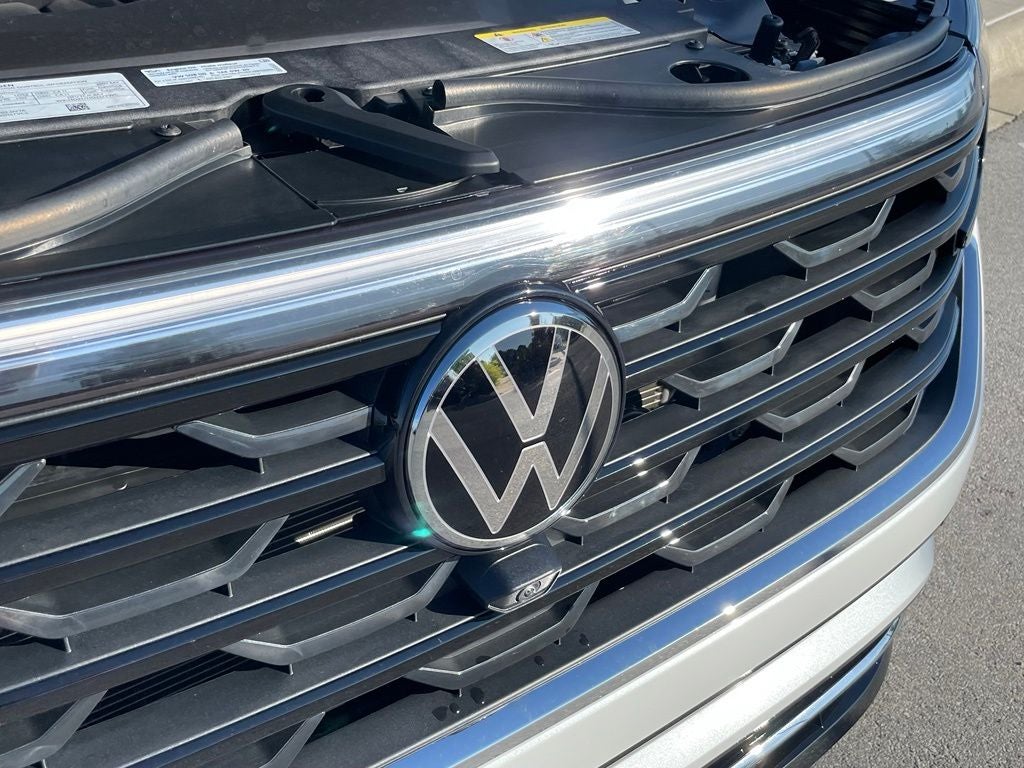 2025 Volkswagen Atlas 2.0T SEL Premium R-Line - PANORAMIC MOONROOF / VIENNA LEATHER SEATING