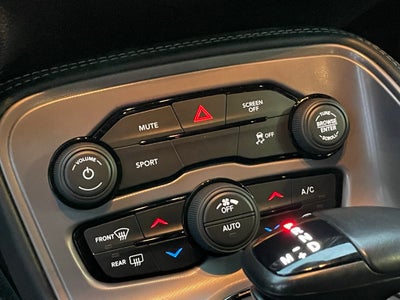 2023 Dodge Challenger SXT - HEATED SEATS / SUNROOF