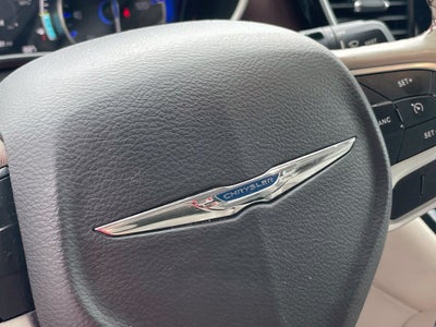 2020 Chrysler Pacifica Limited - POWER MOONROOF / VENTILATED SEATS