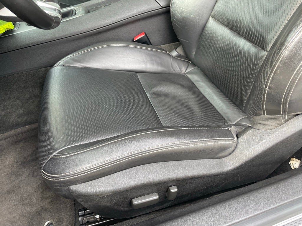 2011 Chevrolet Camaro SS 2SS - LOW MILEAGE / SUNROOF