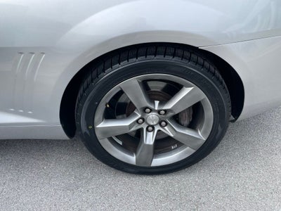 2011 Chevrolet Camaro SS 2SS - LOW MILEAGE / SUNROOF
