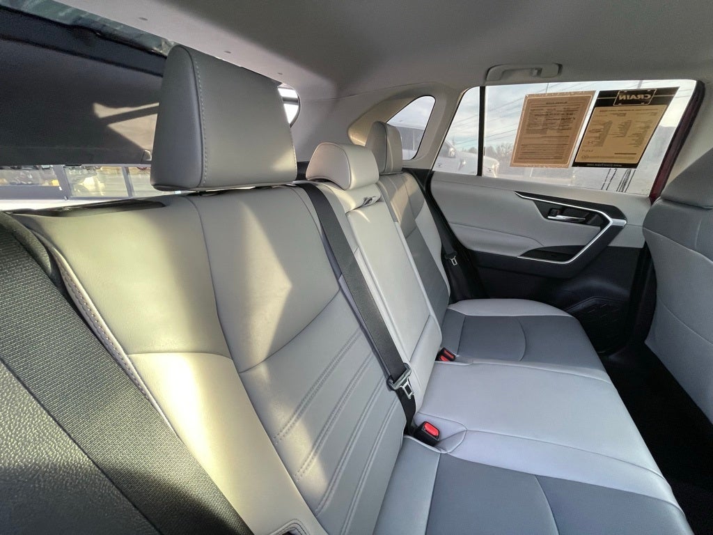 2021 Toyota RAV4 XLE Premium - PRE-COLLSION SYSTEM / AUTOMATIC HIGH BEAMS