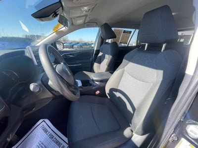 2024 Toyota RAV4 XLE - BLIND SPOT MONITOR / 7 INCH DISPLAY