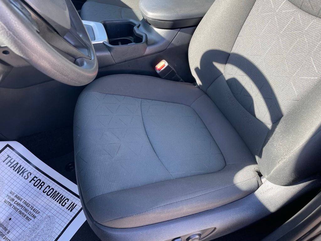 2024 Toyota RAV4 XLE - BLIND SPOT MONITOR / 7 INCH DISPLAY