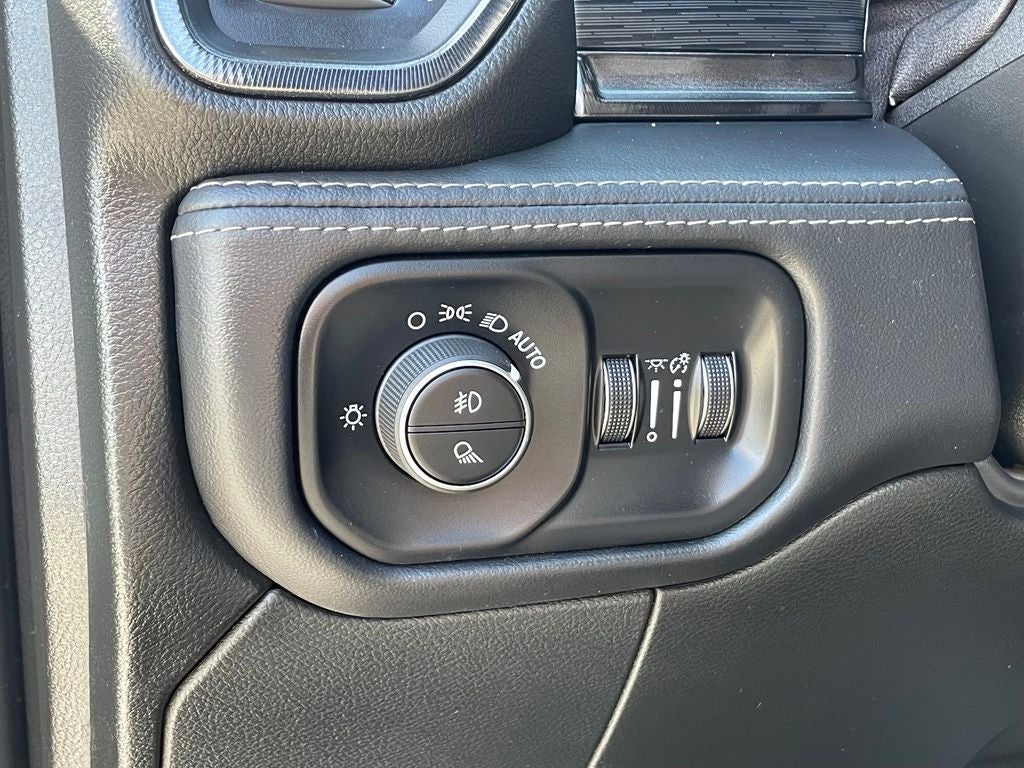 2024 RAM 2500 Rebel - POWER SUNROOF / VENTILATED SEATS
