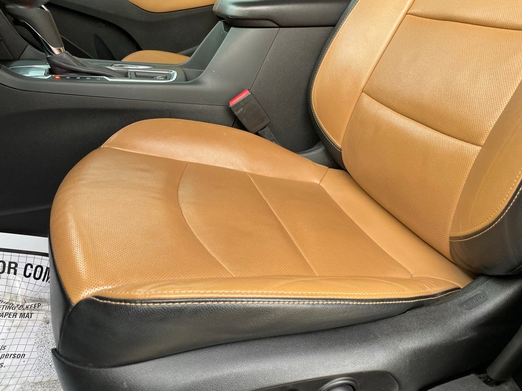 2021 Chevrolet Equinox Premier - HEATED STEERING WHEEL / TWO-TONE INTERIOR