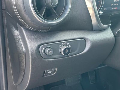 2025 Chevrolet Blazer LT - APPLE CARPLAY / POWER DRIVER SEAT
