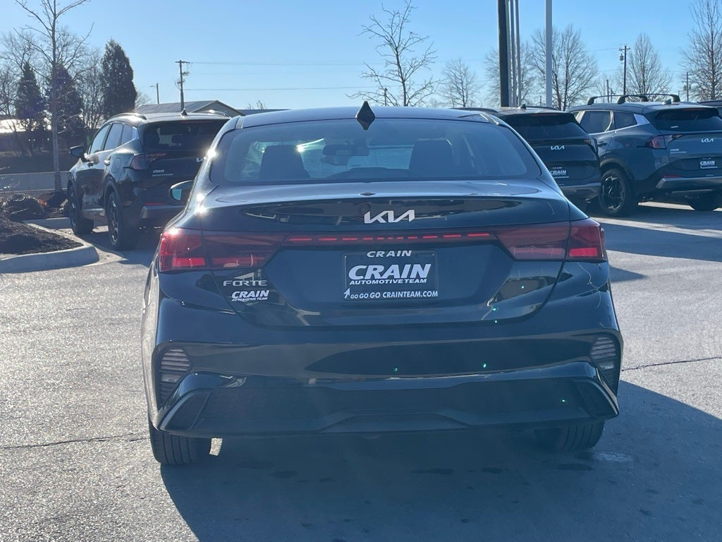 2024 Kia Forte LXS - KIA CERTIFIED / 8 INCH TOUCHSCREEN