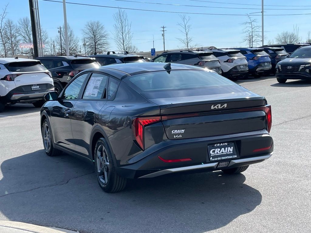 2026 Kia K4 LXS