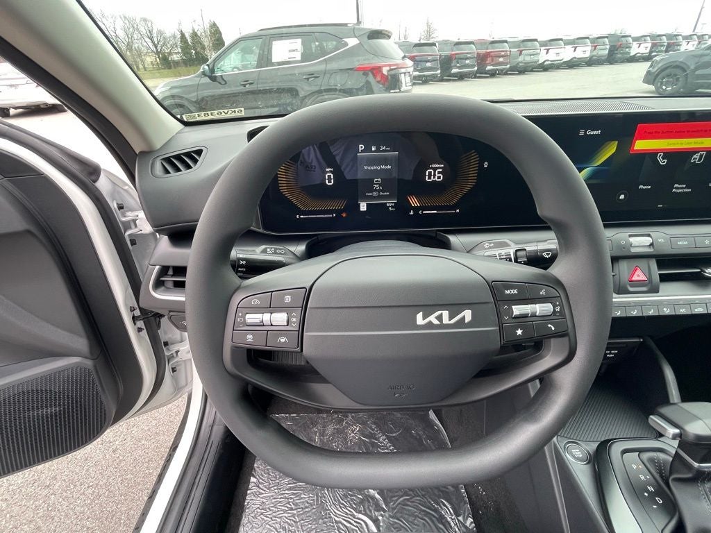 2026 Kia K4 LX