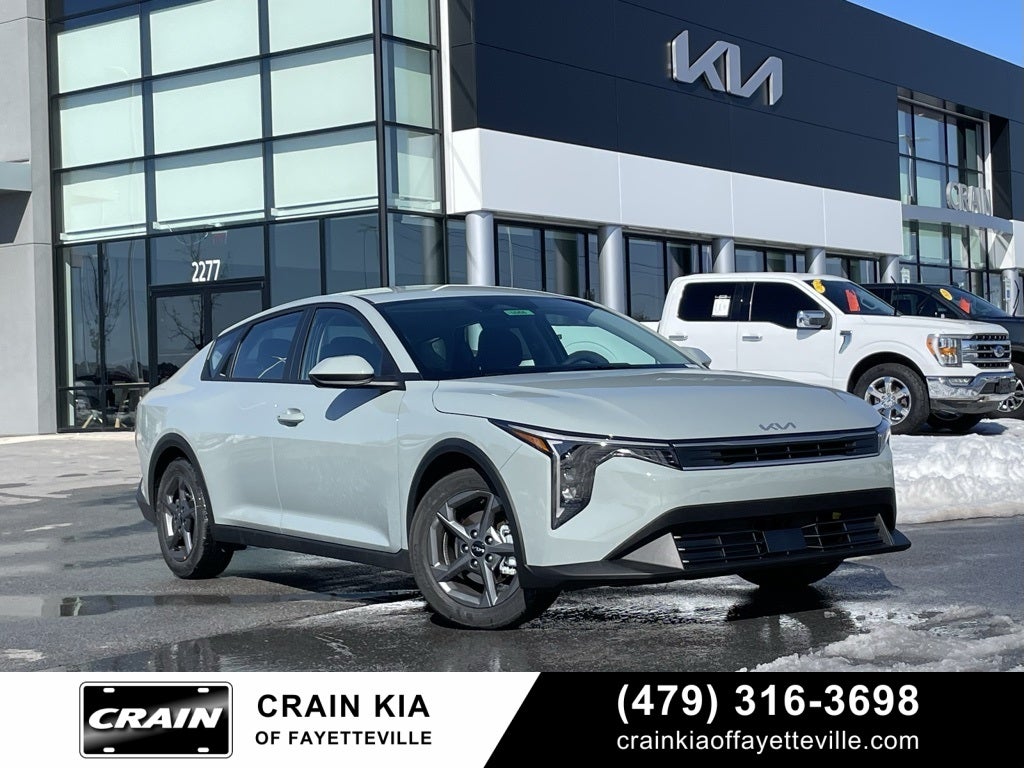 2026 Kia K4 LXS