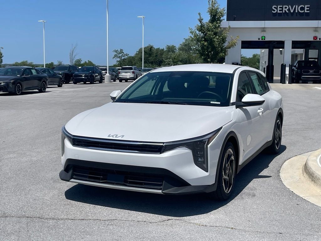 2026 Kia K4 EX