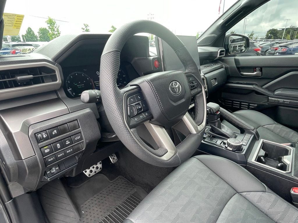2025 Toyota Tacoma TRD Sport Premium - POWER SUNROOF / VENTILATED SEATS