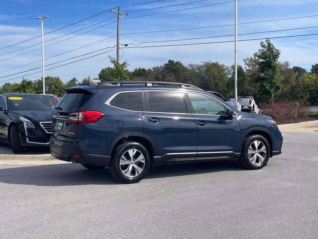 2025 Subaru Ascent Premium - 7 PASSENGER / APPLE CARPLAY
