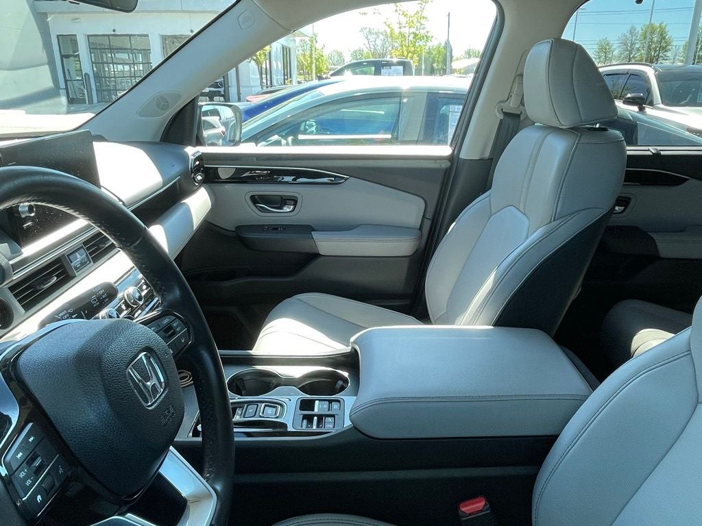 2025 Honda Pilot EX-L+ - LEATHER SEATS / WIRELESS CARPLAY