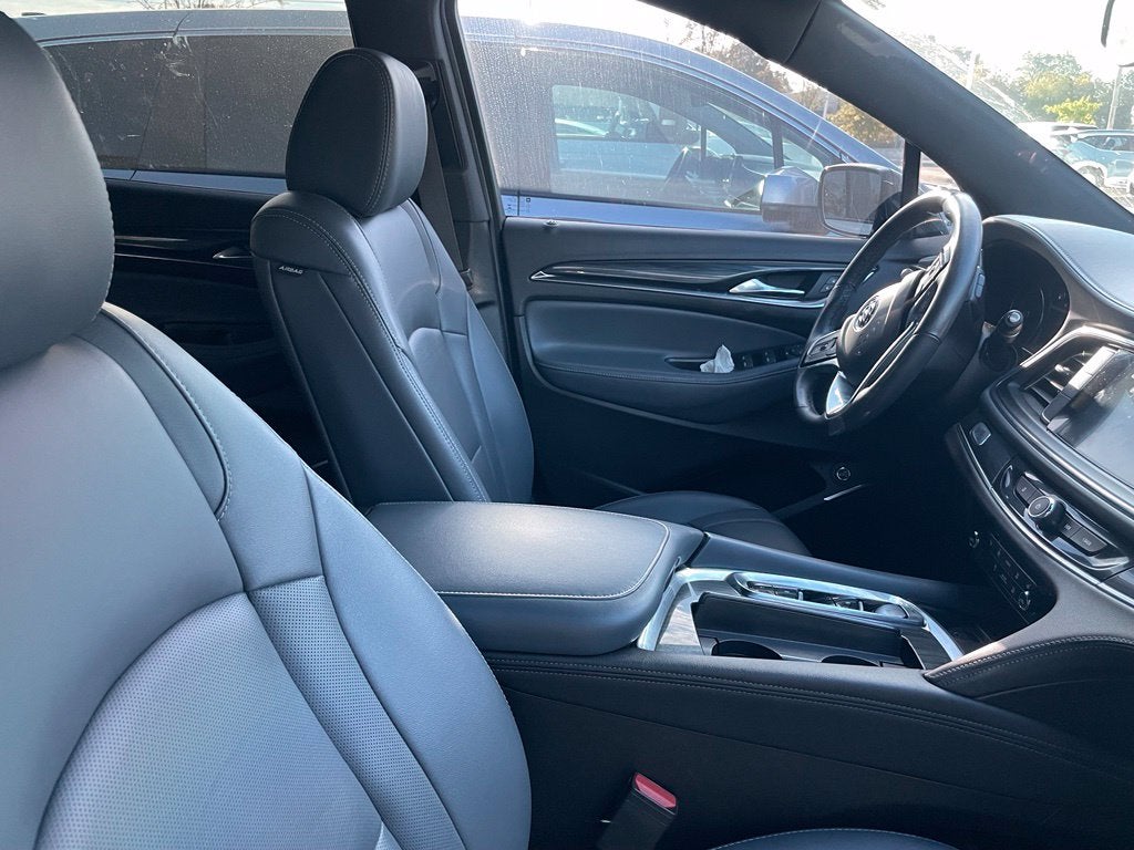 2023 Buick Enclave Essence - V6 / AWD / TOURING EDITION