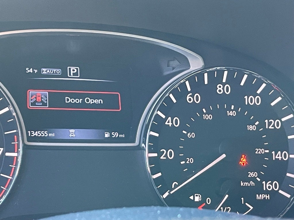 2018 Nissan Pathfinder SV