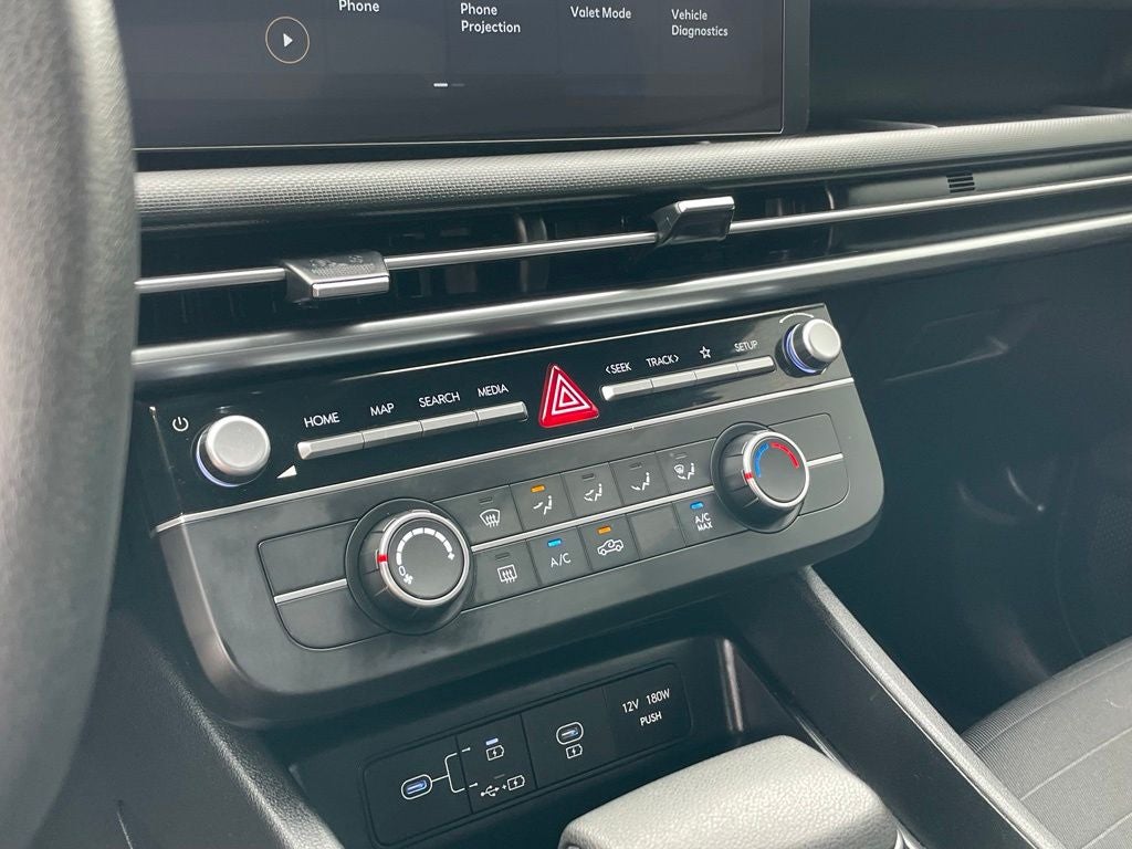 2025 Hyundai Santa Cruz SE
