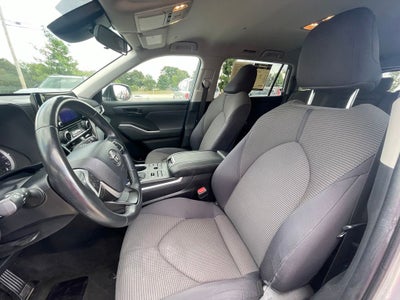 2024 Toyota Highlander LE - 3RD ROW / POWER LIFTGATE