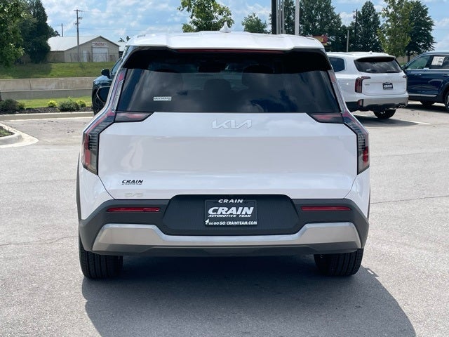 2026 Kia EV9 Light Long Range