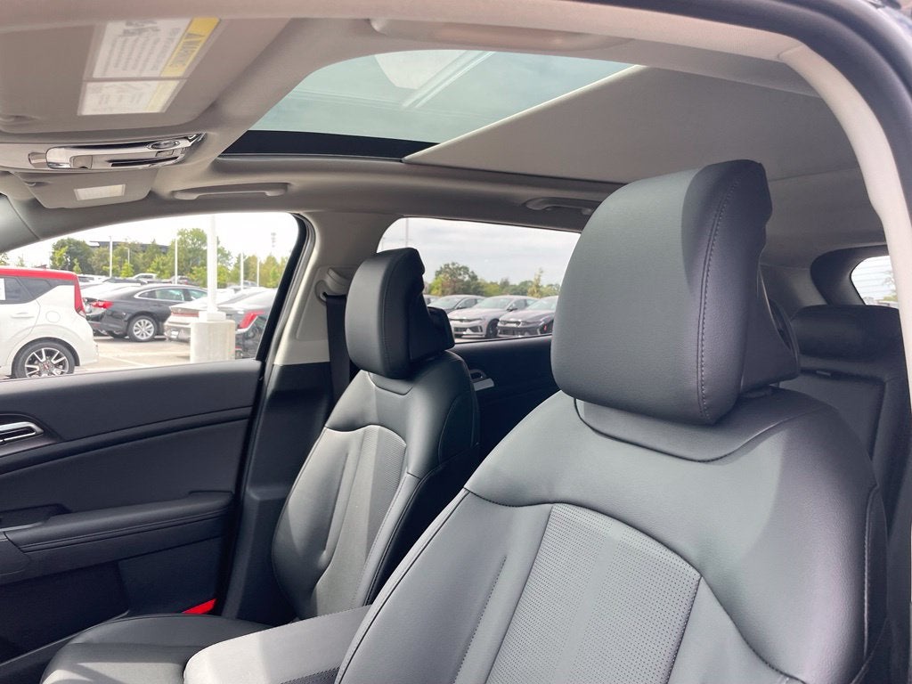 2027 Kia Sportage EX