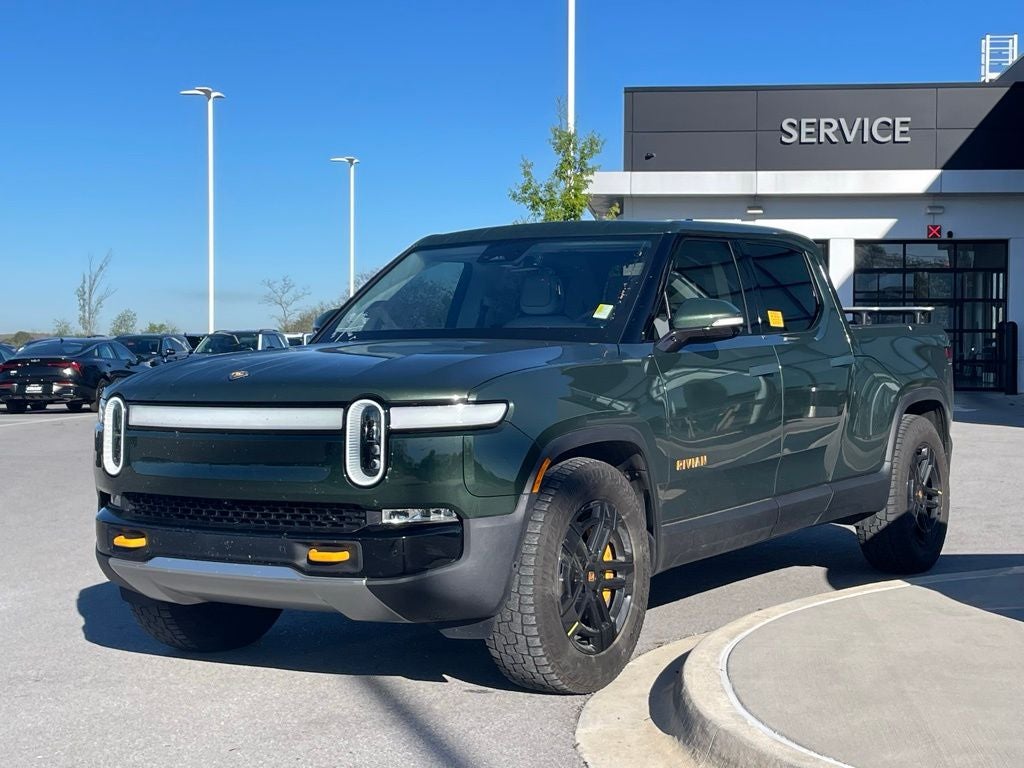 2022 Rivian R1T Adventure - 314 MILE RANGE / POWERED TONNEAU COVER