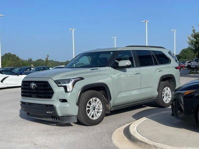 2025 Toyota Sequoia SR5 - 9520 LB TOWING CAPACITY / WIRELESS CARPLAY