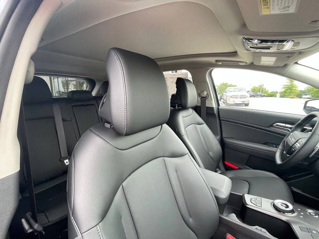 2027 Kia Sportage EX