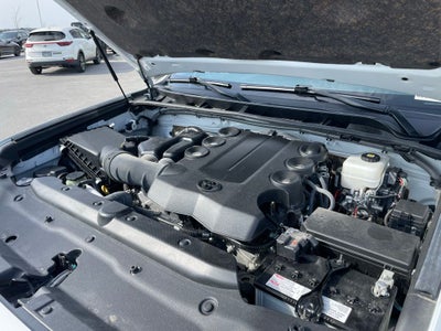 2024 Toyota 4Runner SR5 - 8 INCH TOUCHSCREEN / ANDROID AUTO