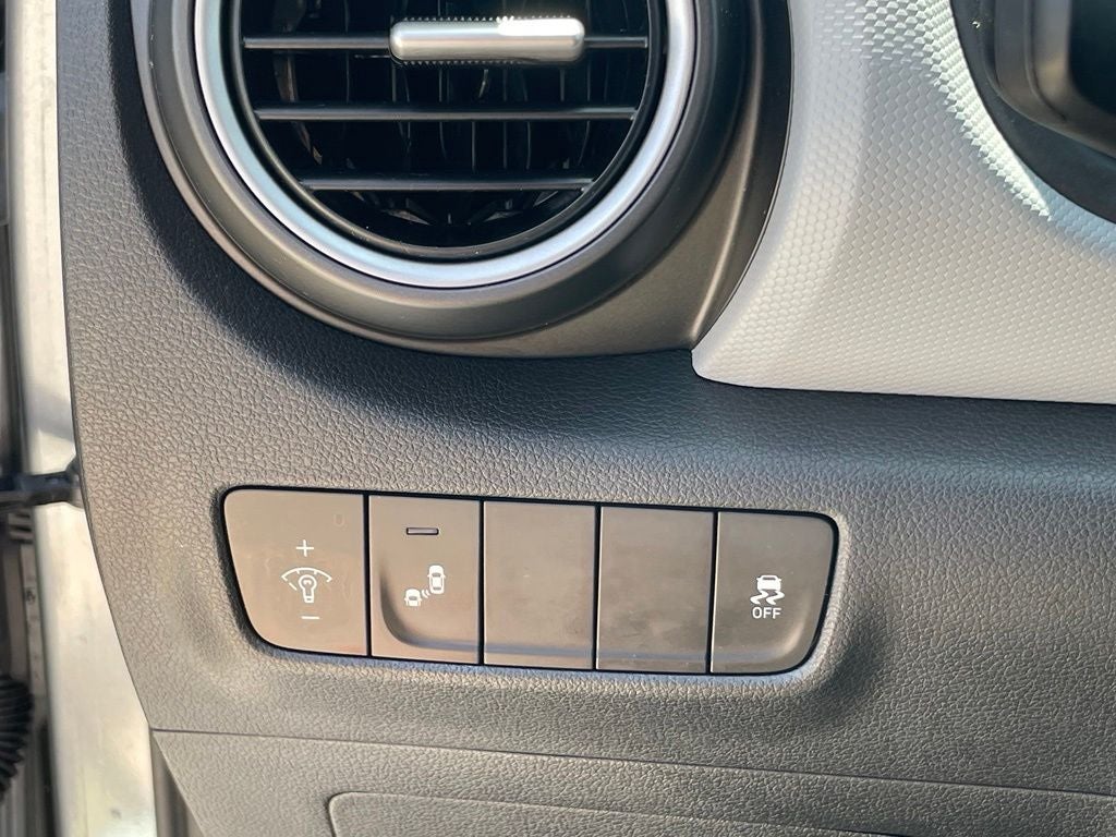 2018 Hyundai Kona SEL - PUSH BUTTON START / APPLE CARPLAY