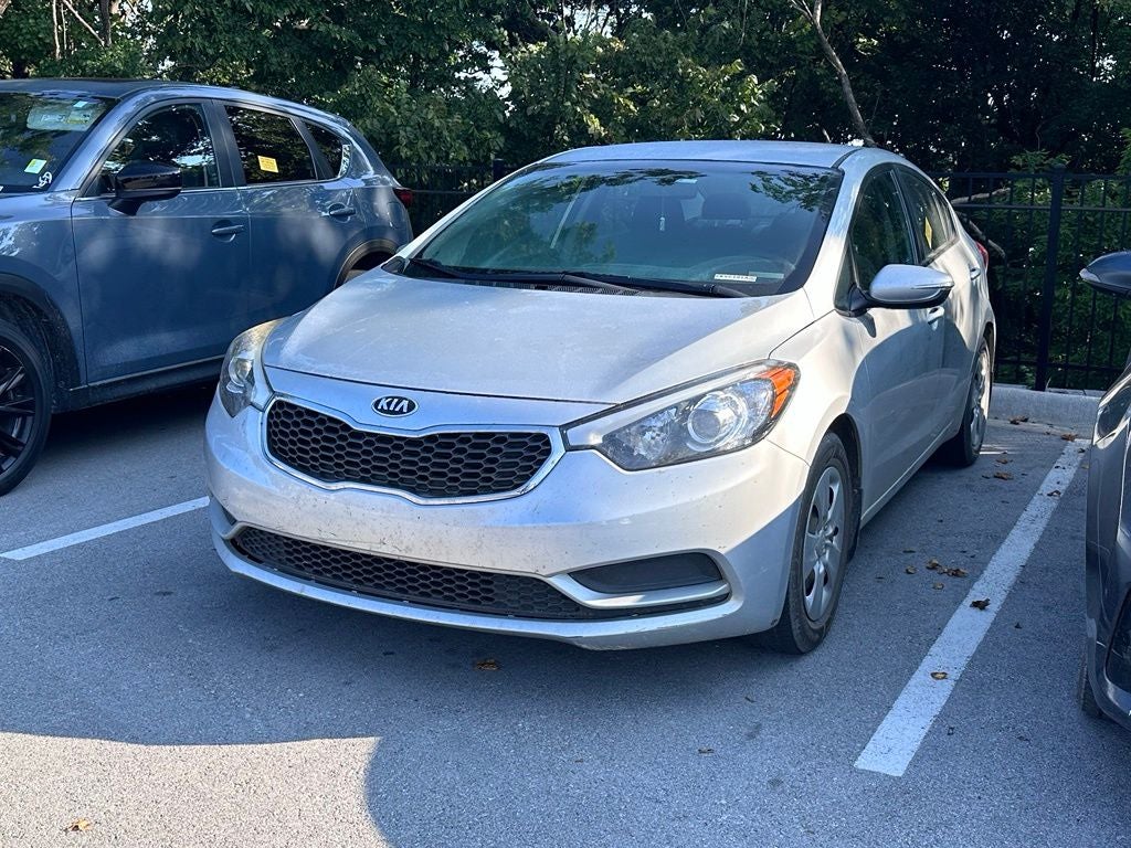 2016 Kia Forte LX - 39 MPG / CRUISE CONTROL