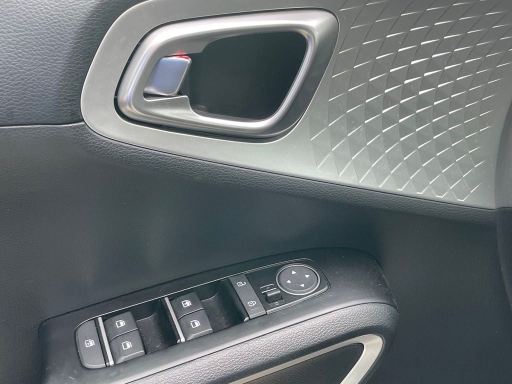 2025 Kia Soul LX - KIA CERTIFIED / APPLE CARPLAY