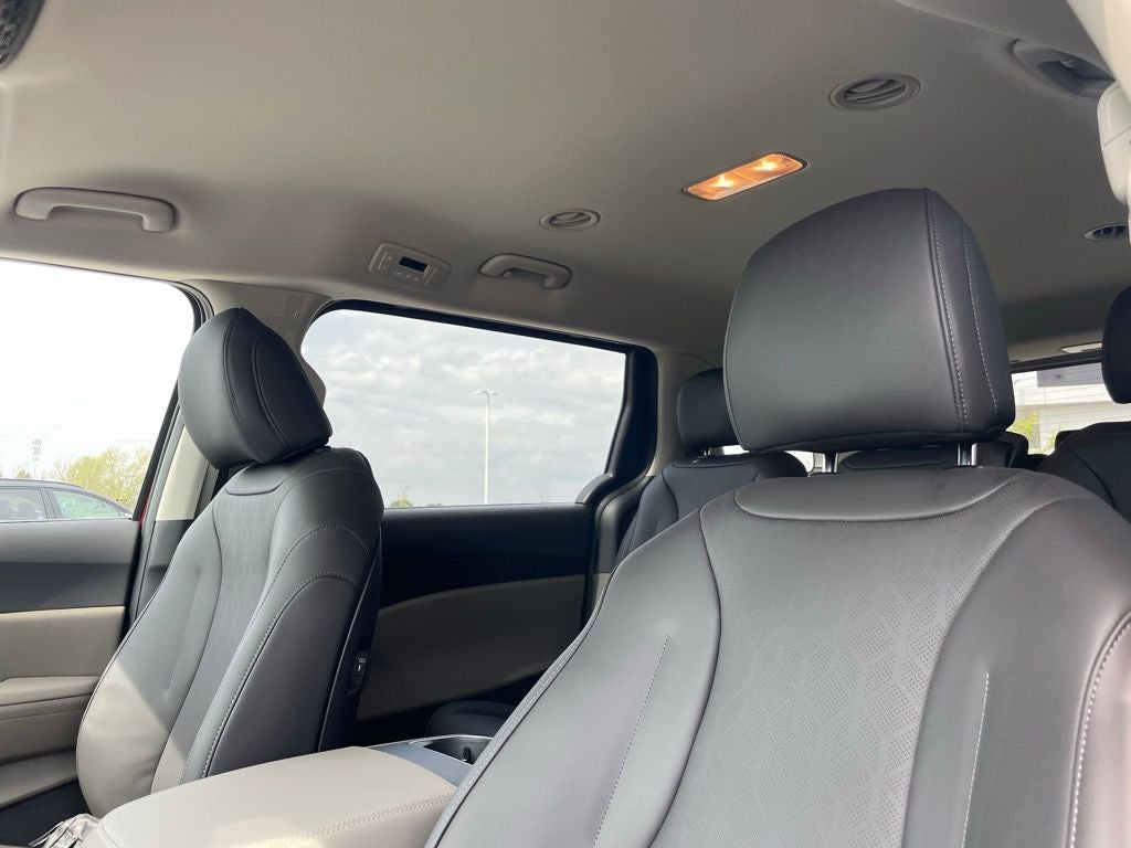 2026 Kia Carnival LXS